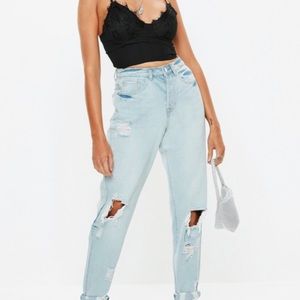 Missguided Riot High Rise Mom Jeans Size 6